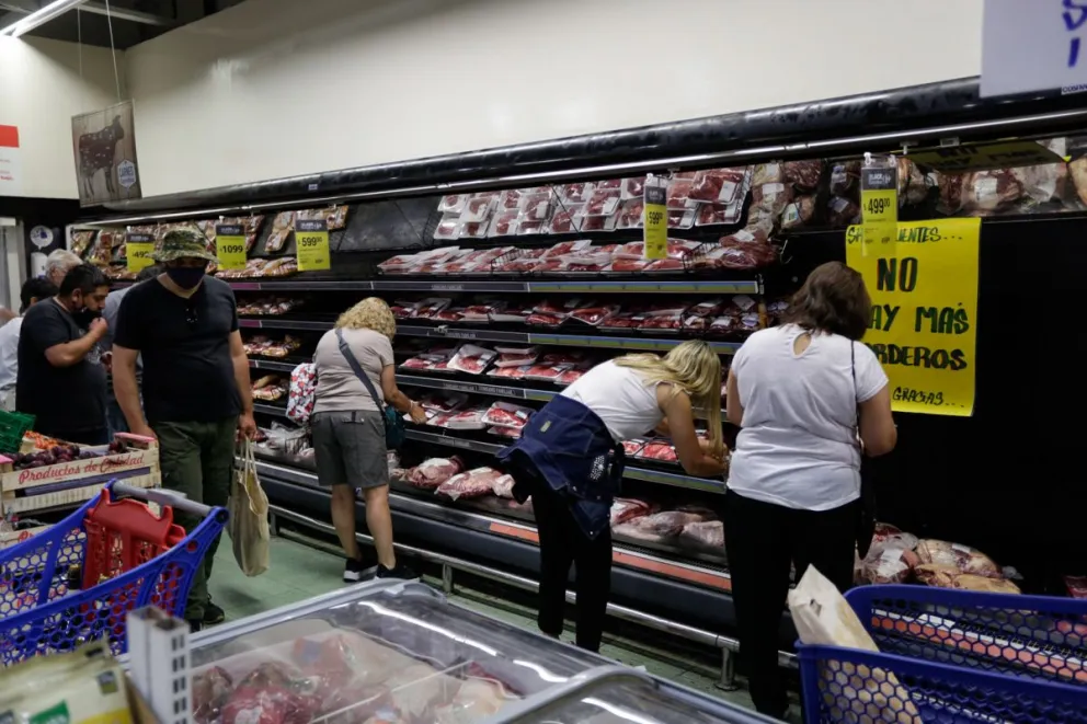 La canasta básica en Bariloche un 36% más caro que en Buenos Aires y supera los 130 mil pesos