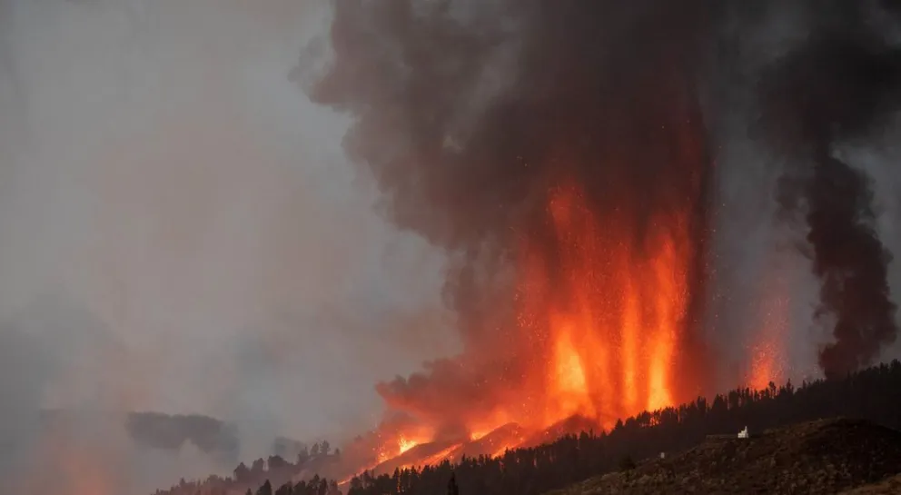Detectan gases letales en la zona de exclusión del volcán La Palma