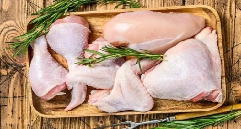 La razón por la que no se debe lavar el pollo crudo antes de cocinarlo |  Diario El Cordillerano