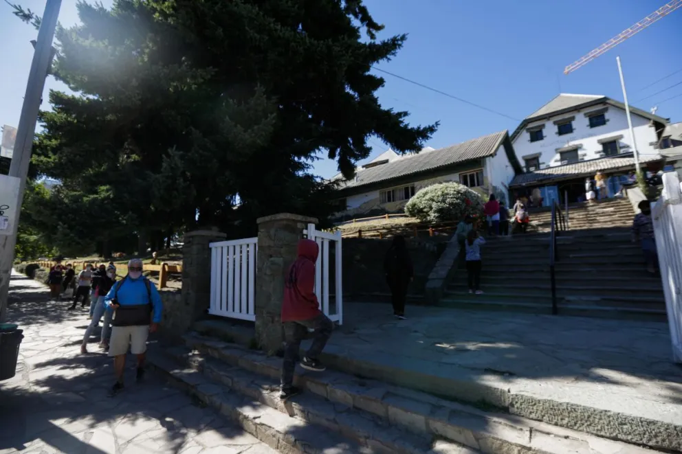 Alarmante: 629 casos en un día y ahora Bariloche roza los cuatro mil casos activos