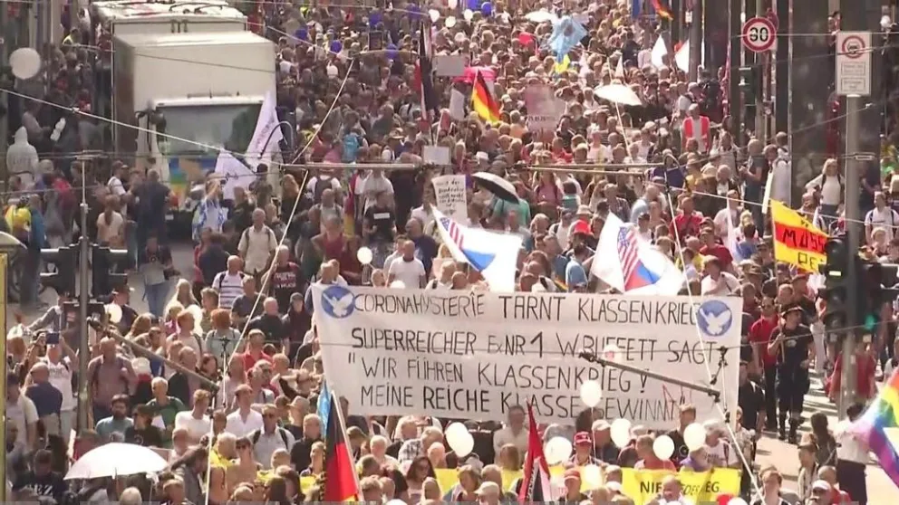 Alemania: superó los 7 millones de casos de Covid con violentas protestas por restricciones