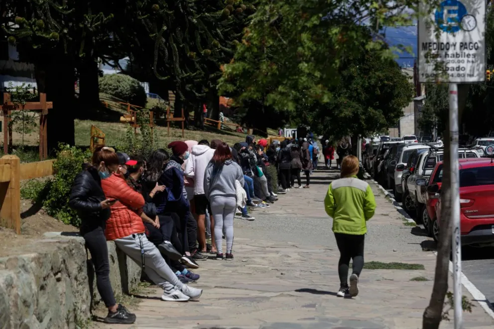 Siguen los impactantes registros en la ciudad y ahora Bariloche superó ampliamente los 3.000 activos  