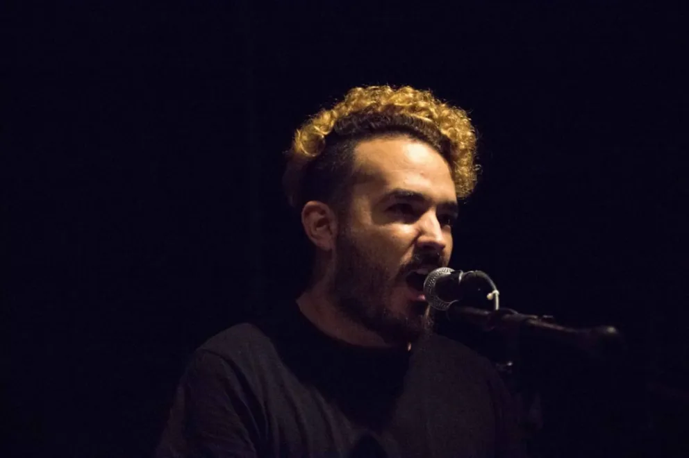 Sin dejar las canciones, Juan Tenti se vuelca al jazz