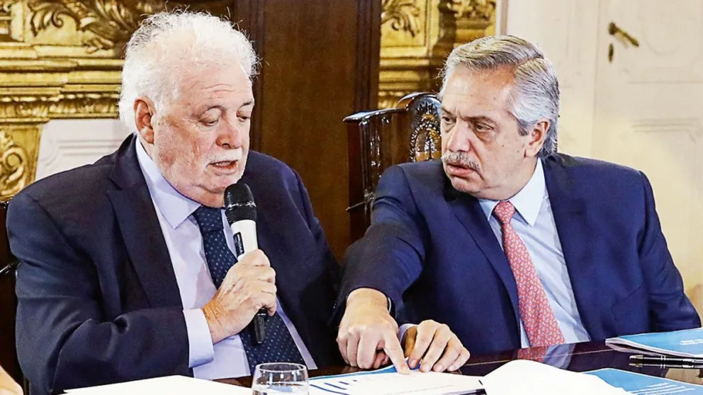 Reapareció Ginés González García y apuntó contra el Presidente