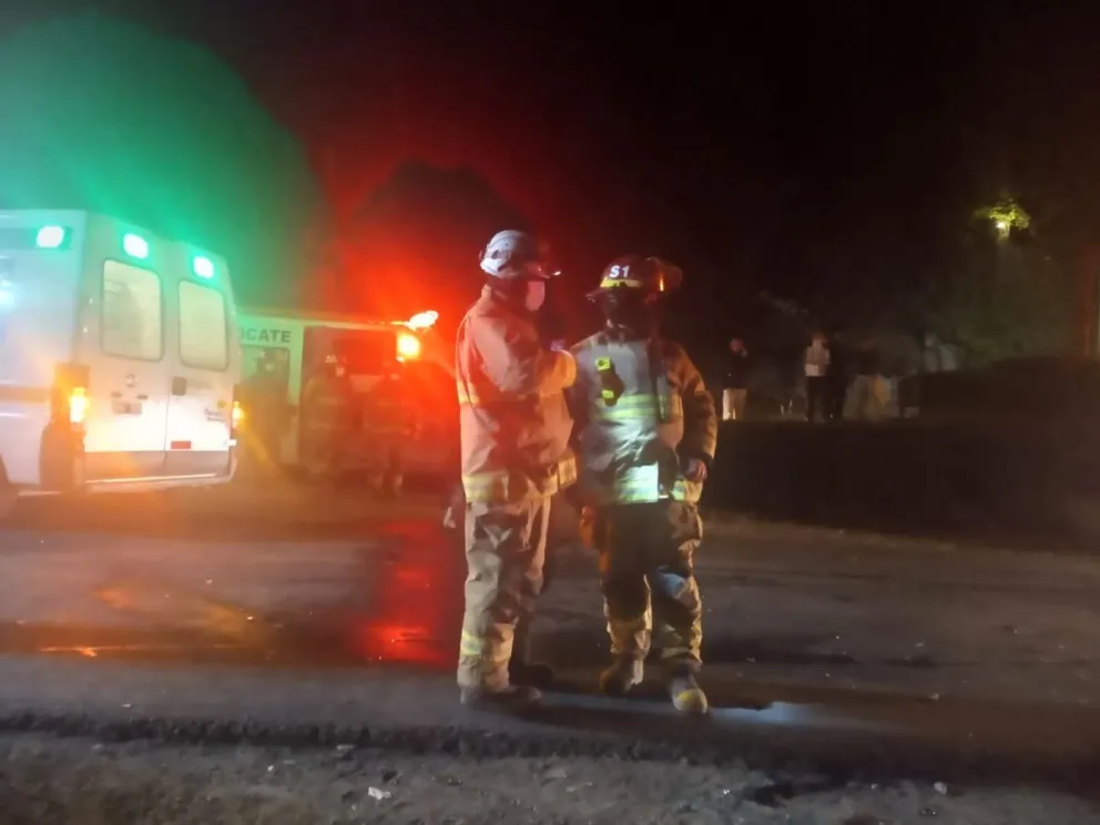 El fuego consumió una vivienda en el barrio San Cayetanito
