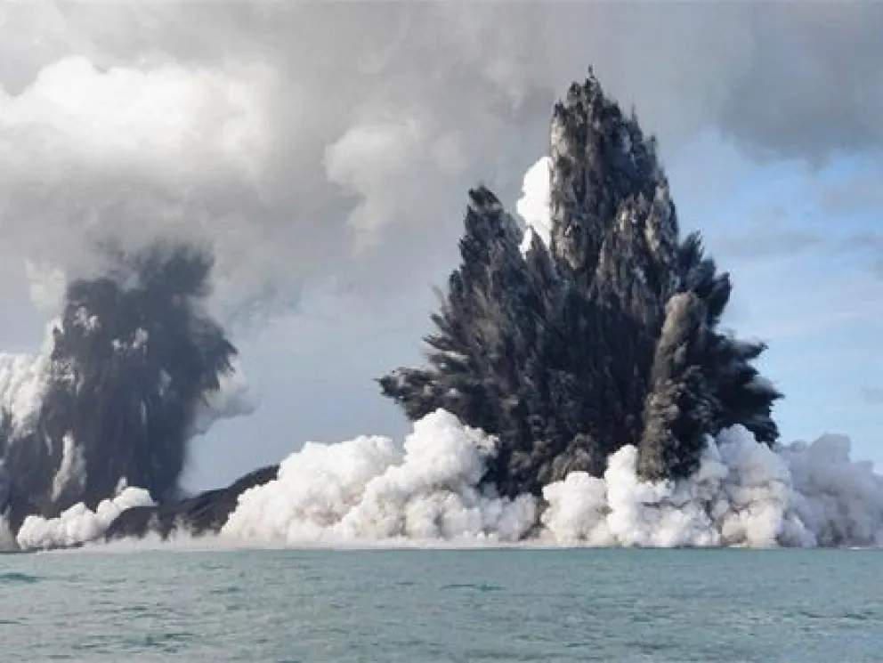 Una “nueva erupción” en el volcán de Tonga
