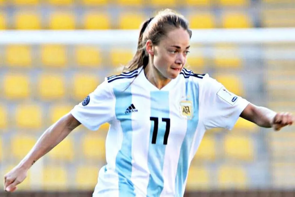 Bombazo: Estefanía Banini anunció que se retira de la Selección Argentina