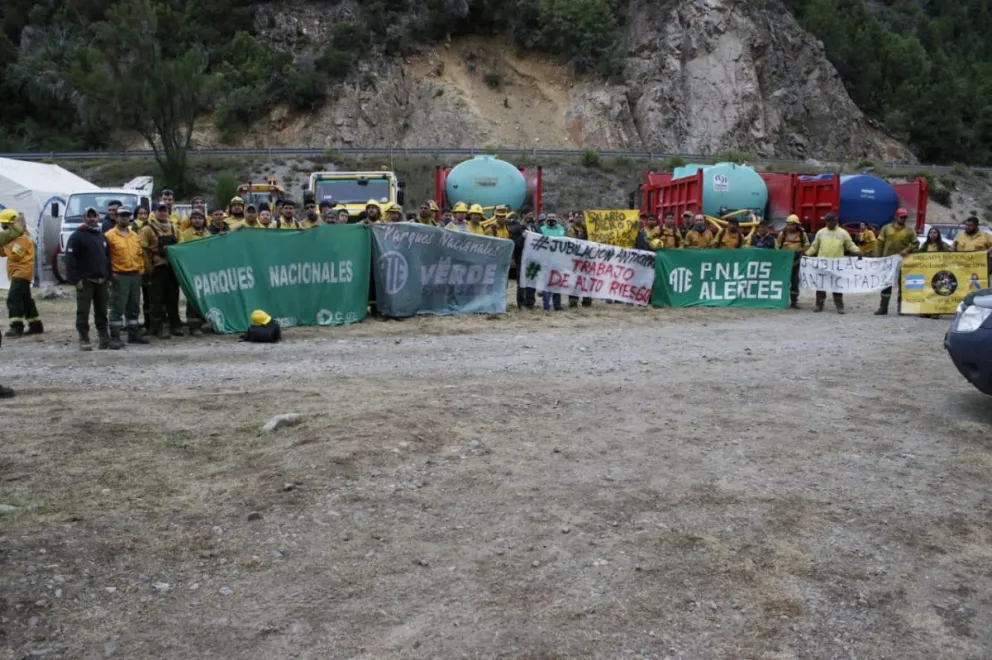 Brigadistas cortarán Ruta 40 si funcionarios nacionales no se presentan y dan respuesta a sus reclamos  