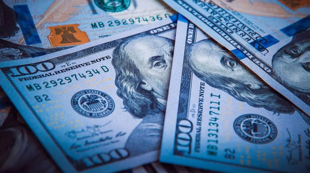 El dólar blue rompió su récord y alcanzó un nuevo máximo histórico de $213