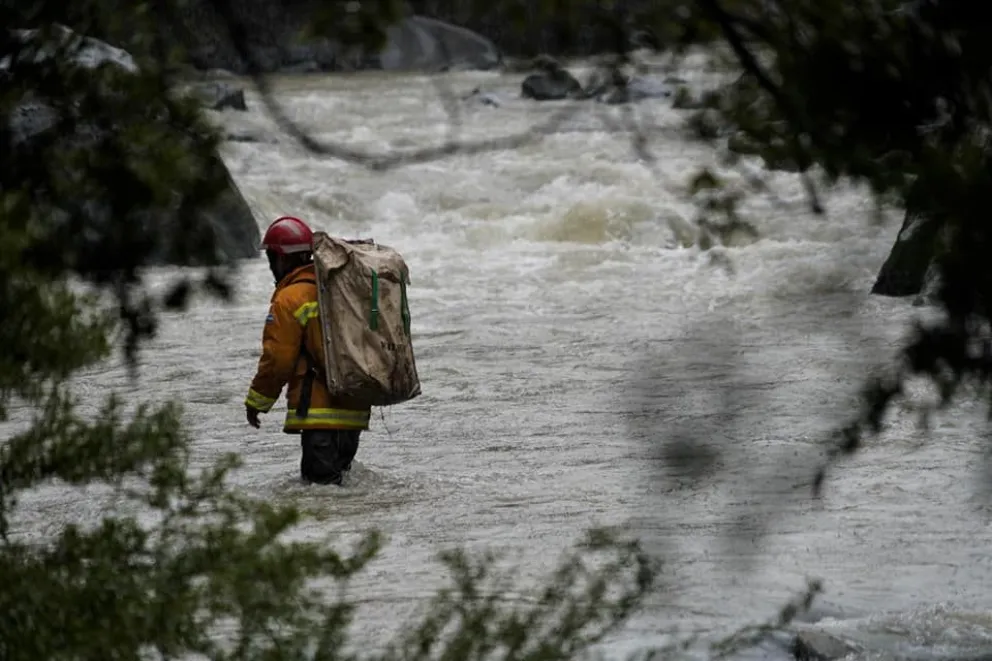 La lluvia no cambió notablemente la actividad de  los focos ígneos 