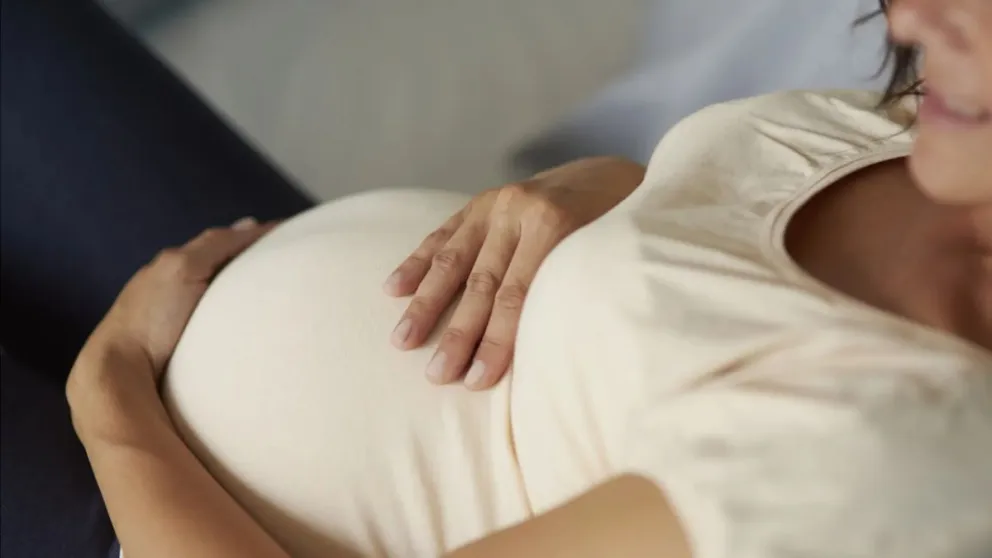Las personas gestantes podrán iniciar o finalizar la vacunación en cualquier etapa del embarazo