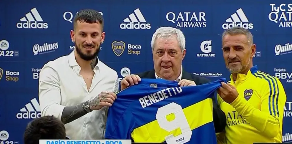 El Pipa Benedetto fue presentado como refuerzo de Boca