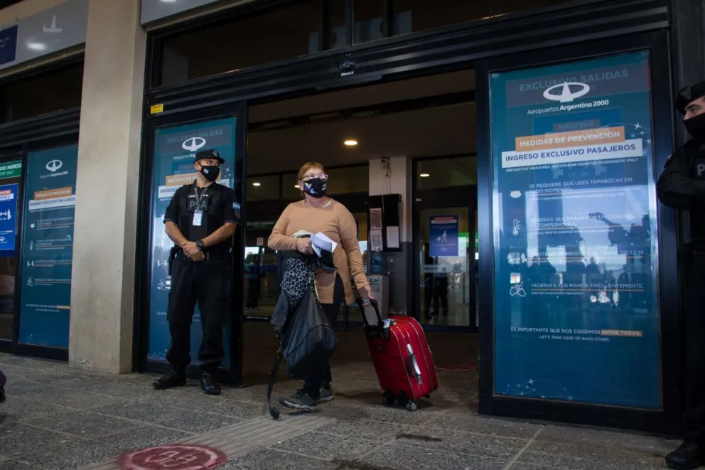 Bariloche podrá recibir turismo internacional a través del aeropuerto y el paso Pérez Rosales 