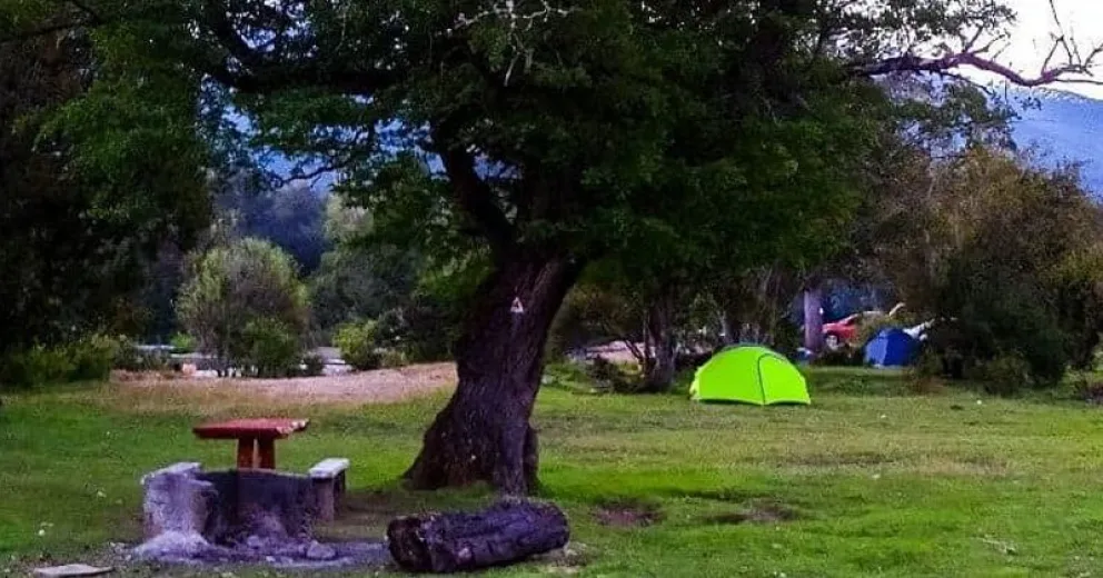 Reabrieron los campings en el lago Steffen luego de los incendios 