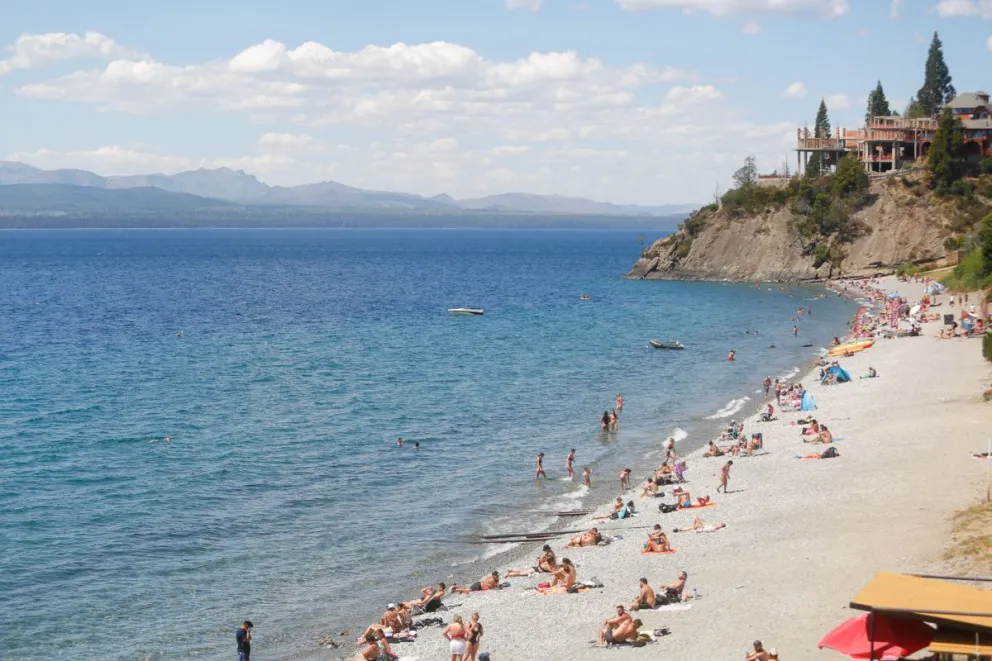 Limpieza y desmalezamiento sobre Playa Bonita para generar más espacio para todos 