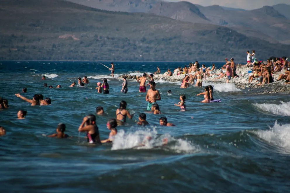 ¿Cómo viene el clima para febrero en la costa y la cordillera?
