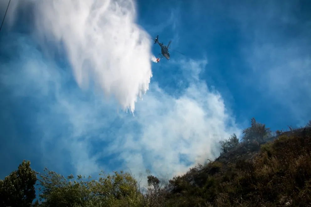 Tras el arduo trabajo de los combatientes el incendio en la Barda quedó en fase de liquidación