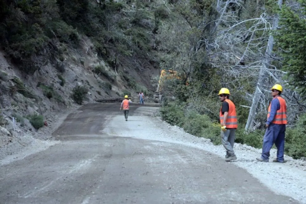 Este mes se retoma la obra de asfalto del acceso a Villa Traful