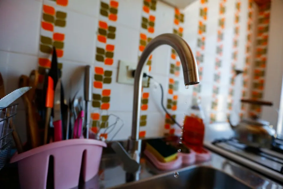 Por rotura producida por empresa privada está afectado el servicio en algunos barrios