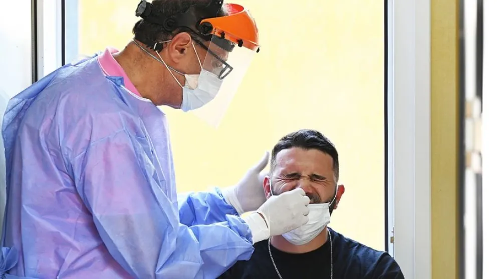 Covid-19 en Argentina: se registraron 77 fallecidos y 4.690 nuevos contagios
