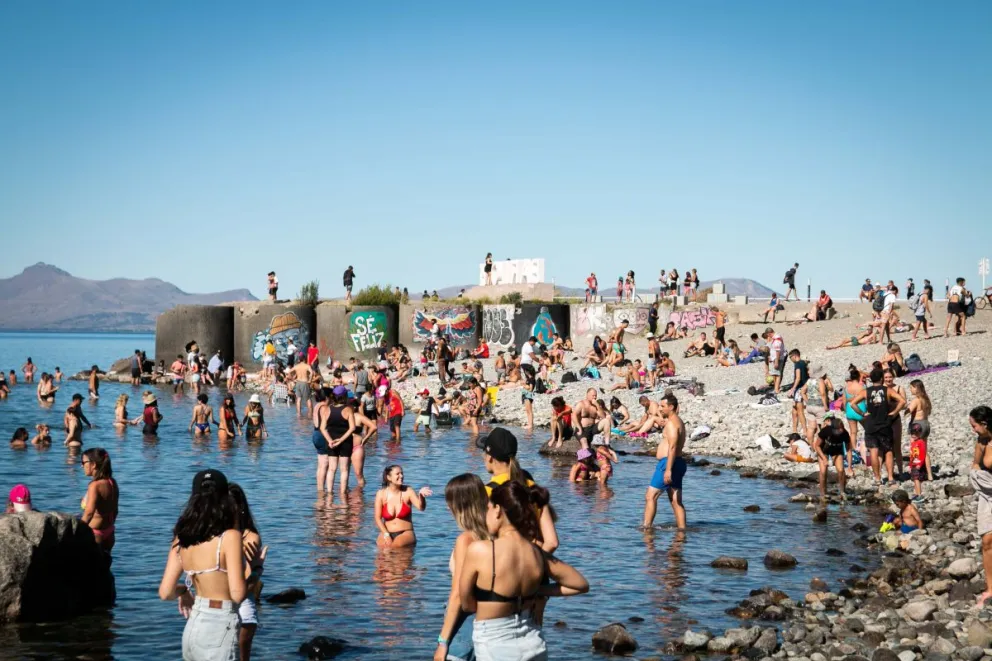 Advertencias y sugerencias para poder disfrutar del verano en todas las playas de la ciudad 