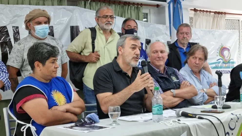 Se movilizan contra la decisión de la Justicia de rechazar la acción para garantizar la libre circulación hacia lago Escondido