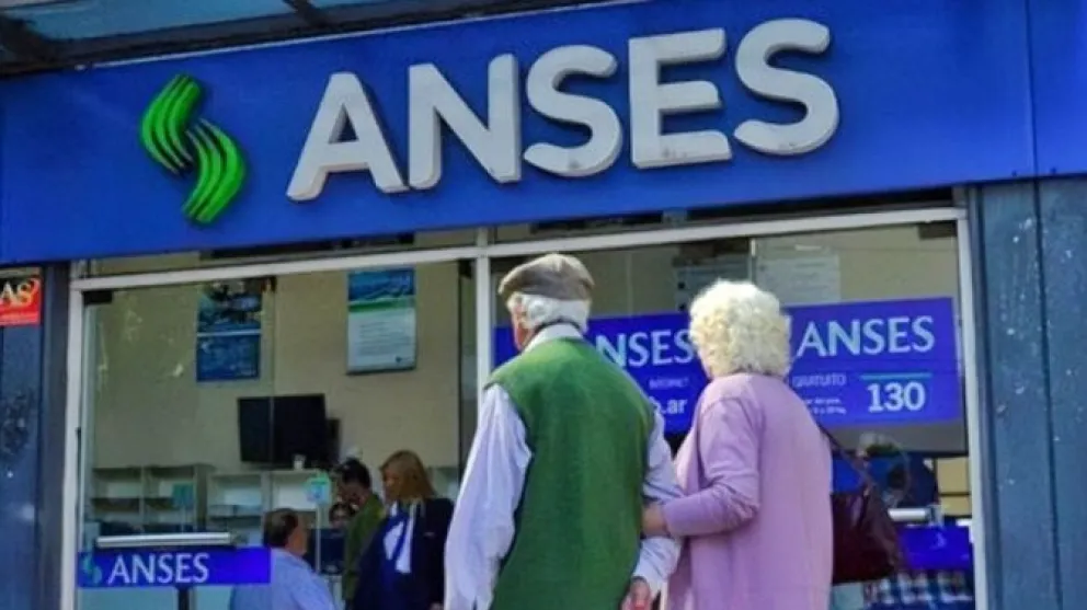 Aumento para jubilados de ANSES: ¿Cuánto es y cuándo comienza a cobrarse?