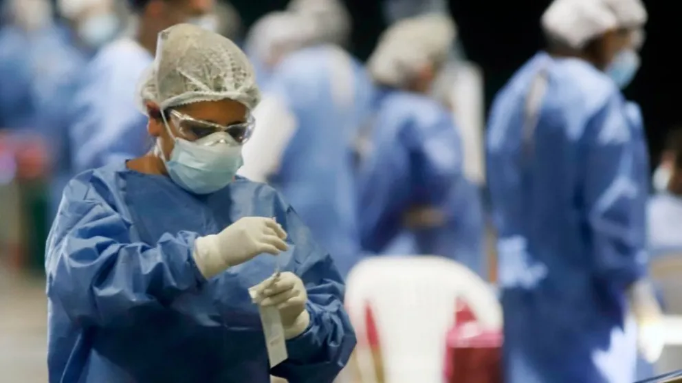 Coronavirus: hubo 284 fallecidos y 32.790 nuevos casos en Argentina