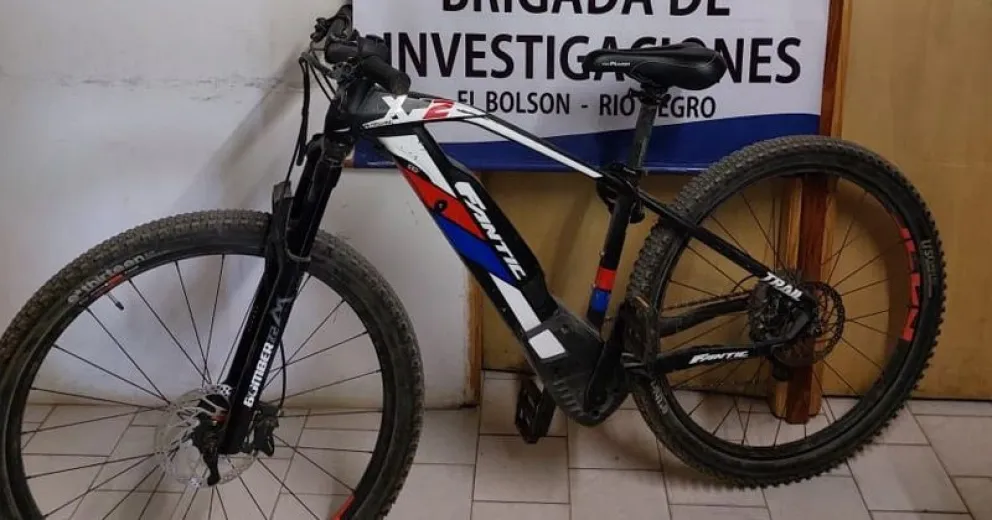 Una investigación policial permitió recuperar un costosa bicicleta eléctrica