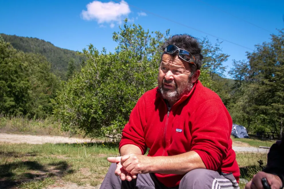Un emprendedor y el sentimiento ambiguo de hablar del factor económico cuando el fuego hizo estragos