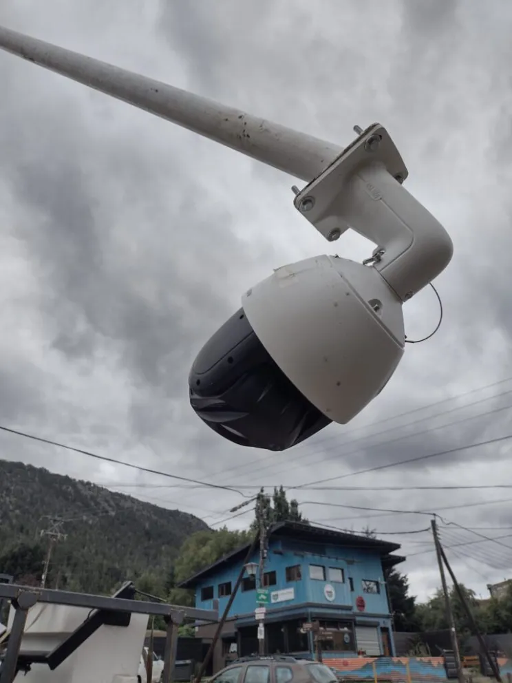 Instalaron una cámara de seguridad en Villa Los Coihues