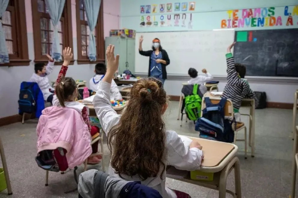 UnTER Bariloche saludó a las maestras y los maestros en su día