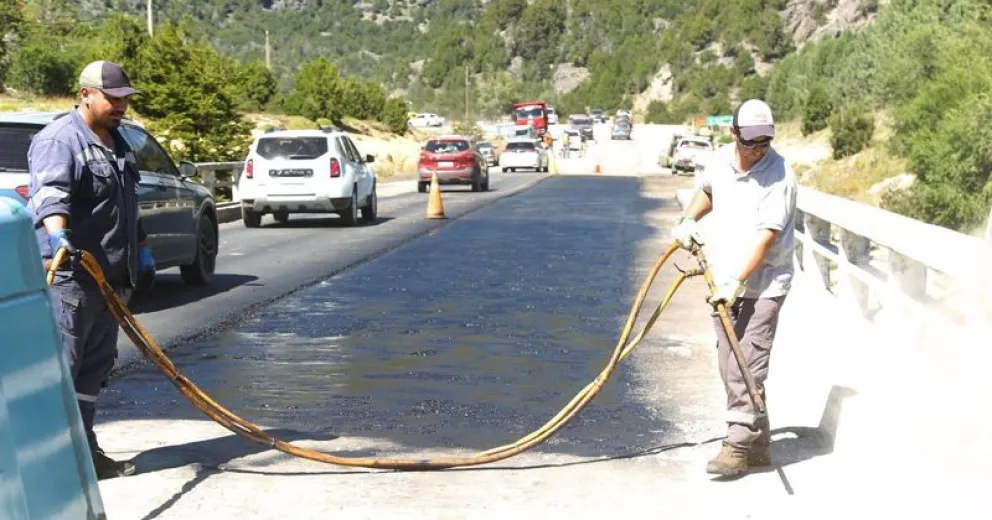Repavimentaron uno de los puentes de la Ruta de los Siete Lagos