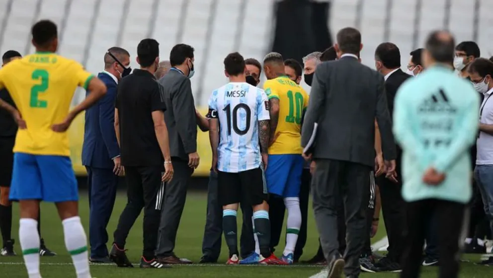 Polémico fallo de la FIFA: qué se dijo del partido Argentina-Brasil