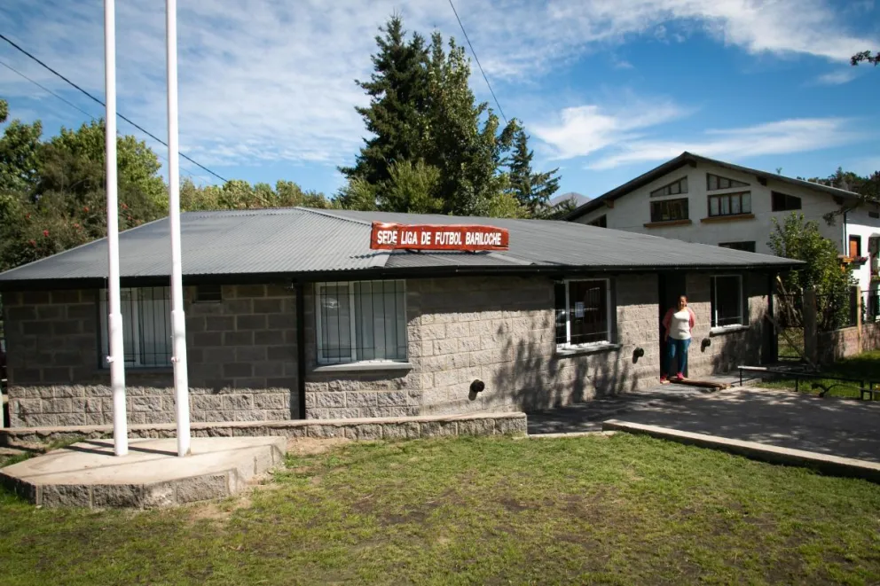 La Liga de Fútbol de Bariloche llevó de 38 a 200 metros cuadrados su sede