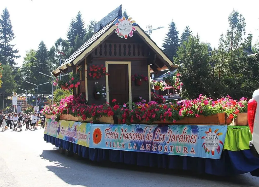 Sele Vera, una de las atracciones de la Fiesta de los Jardines en La Angostura