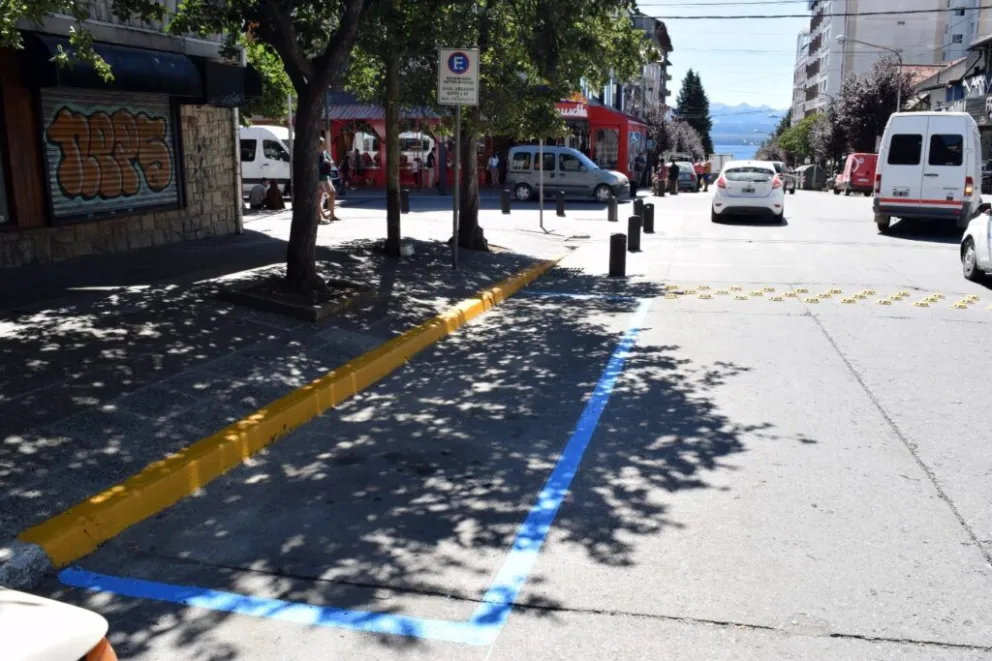Harán un relevamiento de los espacios de estacionamiento reservado