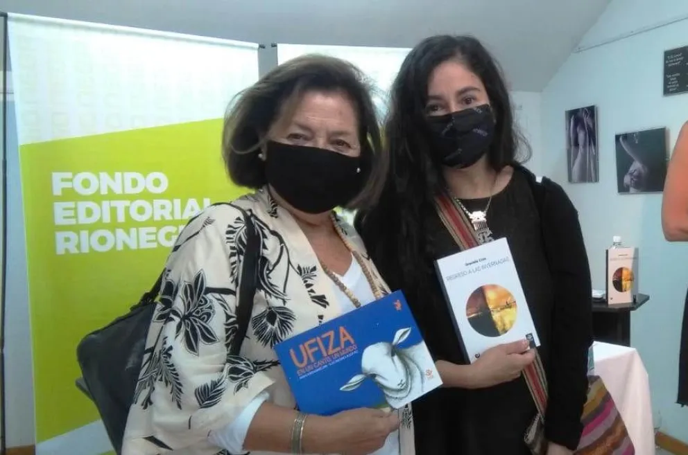 Graciela Cros enarbola poesía para que retroceda la muerte