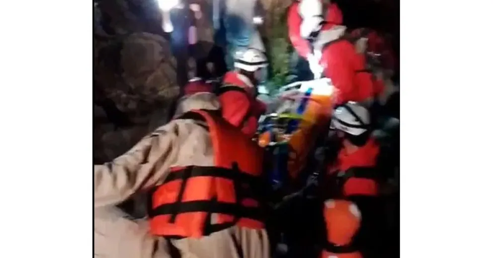 Una mujer debió ser rescatada del cerro Bandurrias tras lesionarse mientras descendía del mismo