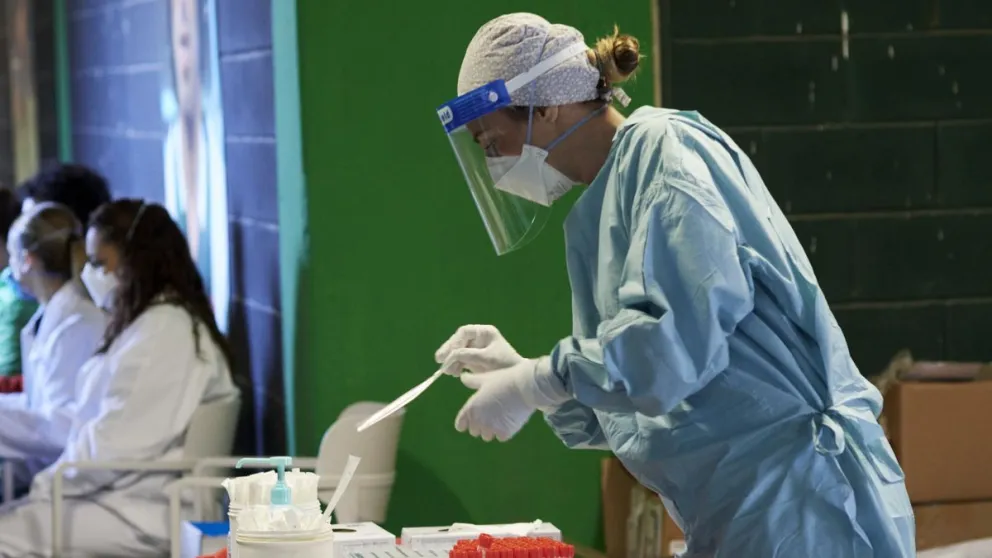 Covid-19 en Argentina: se registraron 35 fallecidos y 1.590 nuevos contagios