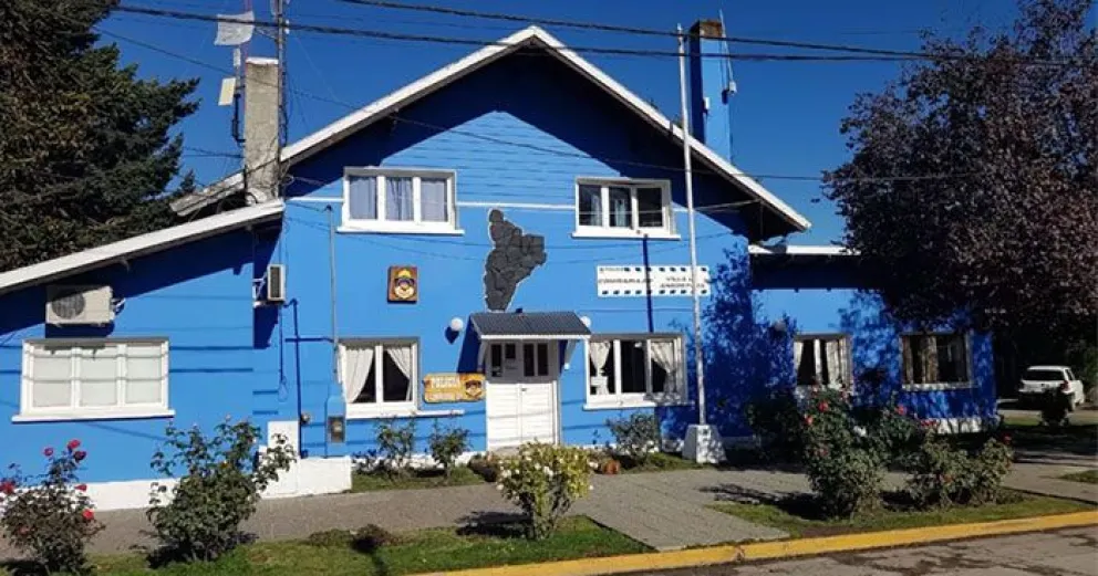 Denunció que dos menores amenazaron con facas a su hijo por ser testigo de un robo