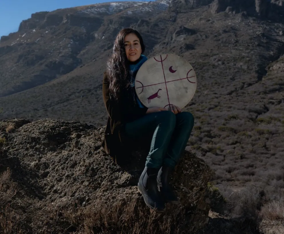 Anahí Mariluan, por partida doble en el CCK