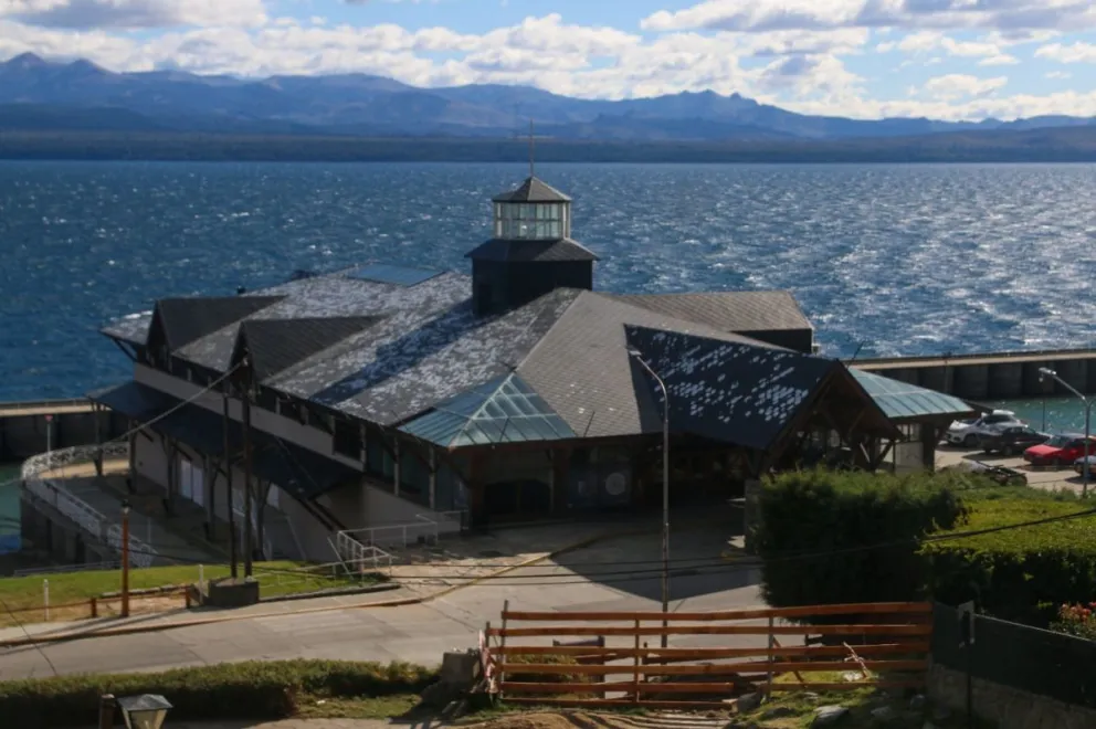 ¿Qué propone hacer el municipio en el puerto San Carlos?