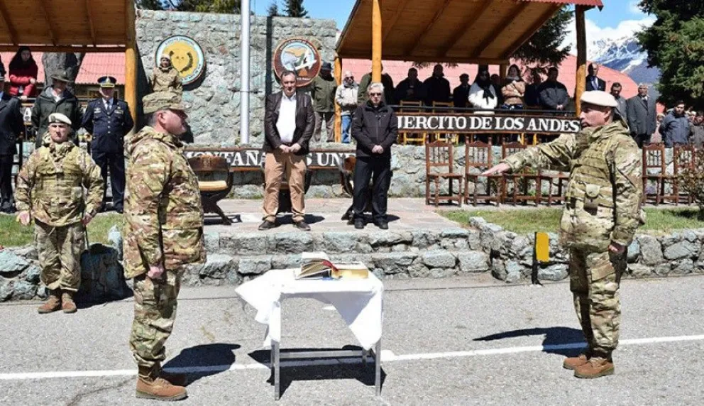 Asumió el nuevo director de la Escuela Militar de Montaña