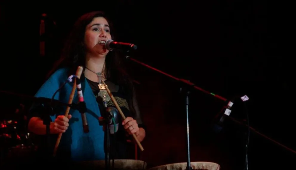 Anahi Rayen Mariluan presenta Mankewenüy