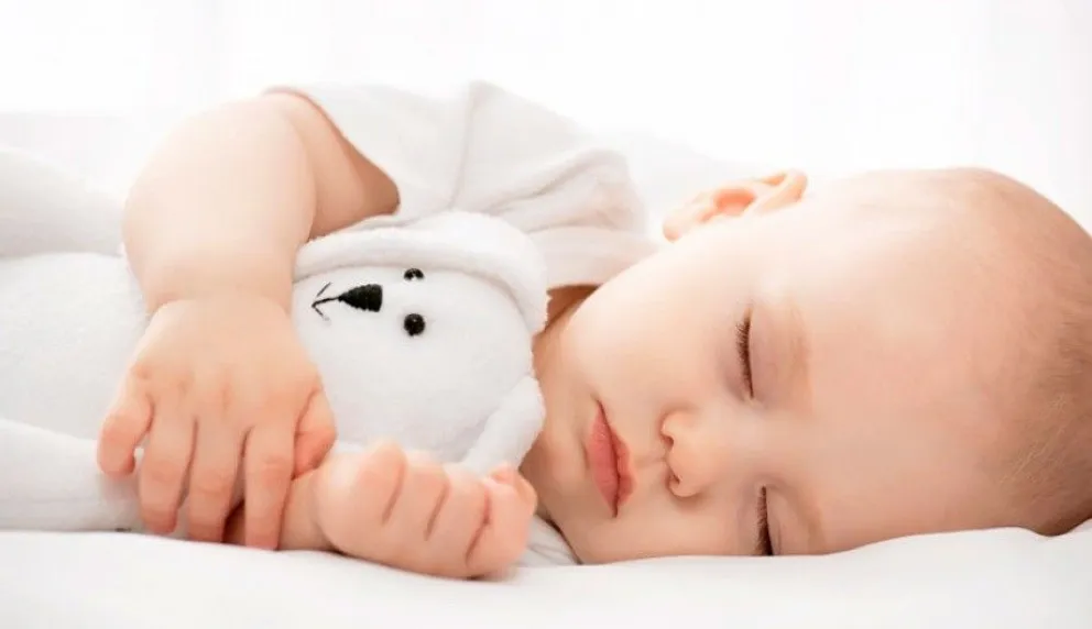 Salud brinda consejos para el cuidado del sueño de los bebés