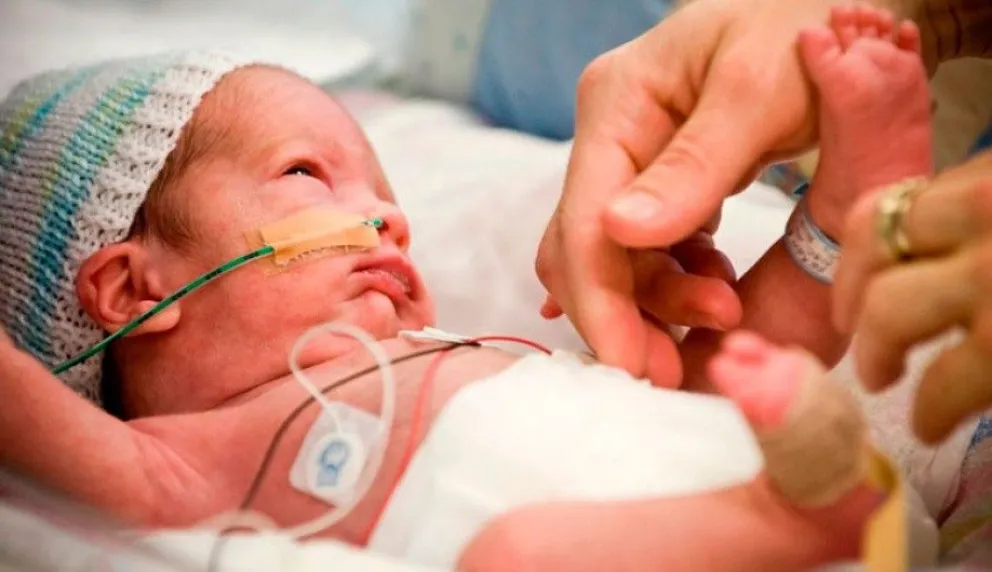 El rol de la enfermería en el cuidado de los bebés que nacen antes de tiempo