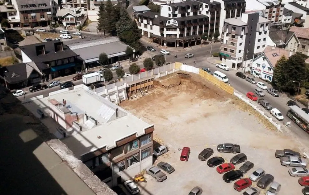 Arrancaron las obras del hotel que “ampliará” el Bariloche Center