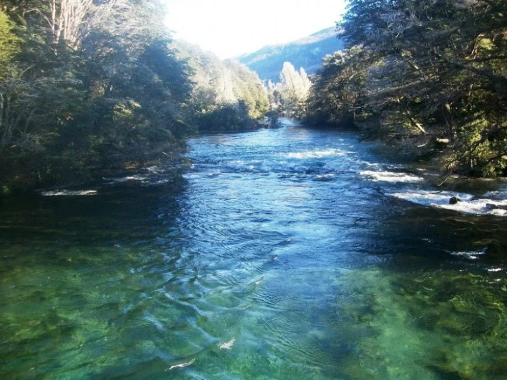 Chubut y Río Negro trabajan en el manejo y conservación de recursos hídricos compartidos