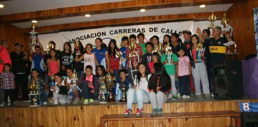 Con una fiesta Carreras de Calle premio a los campeones de la temporada 2013